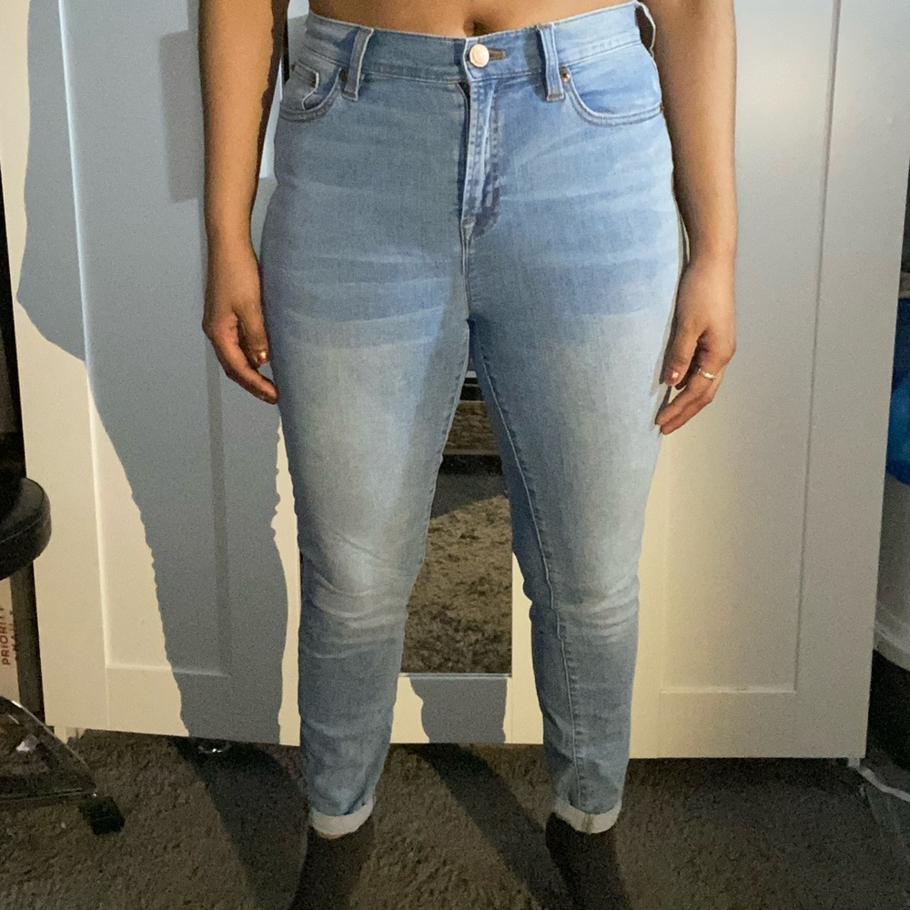 Mid rise jeans